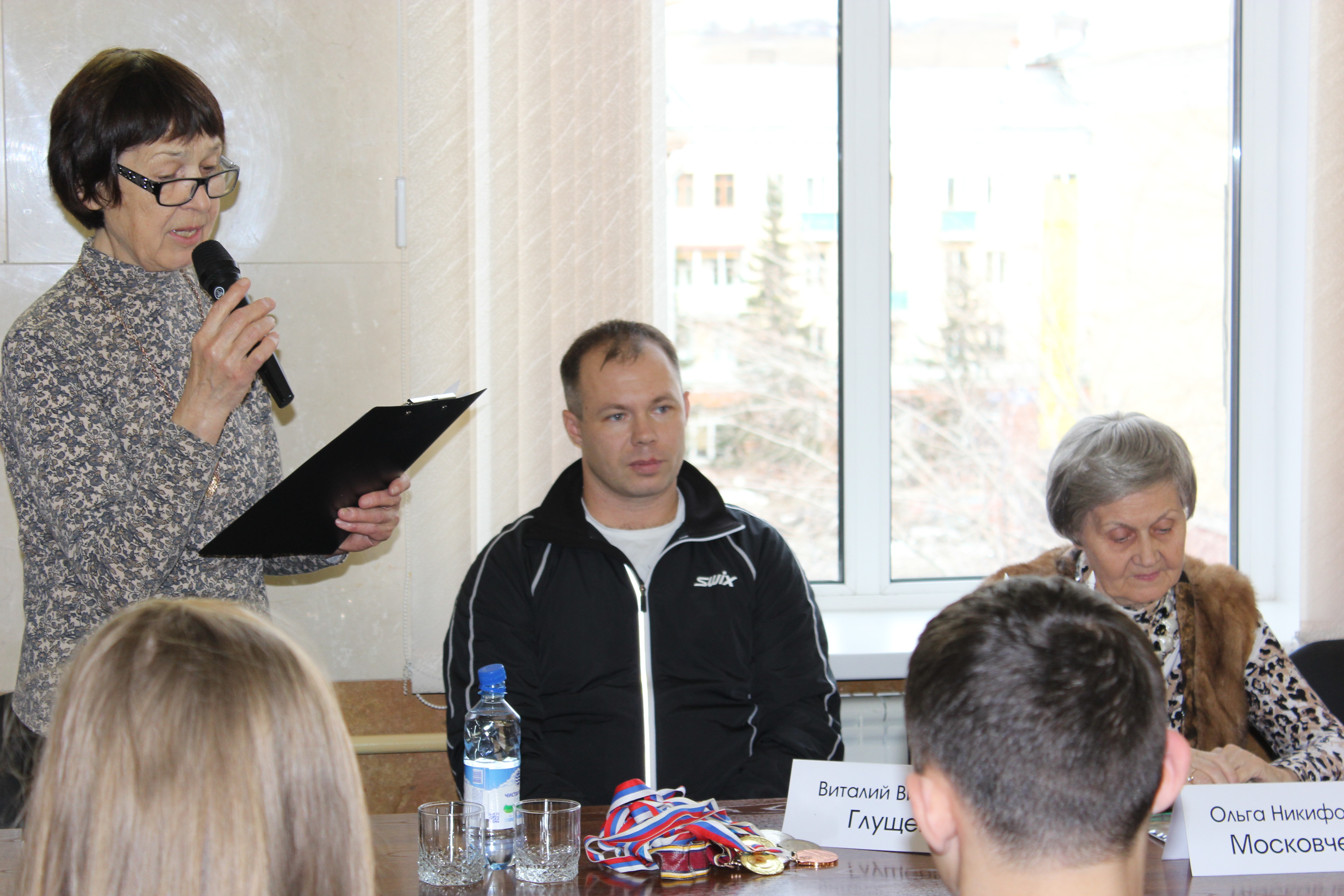 22.10.14г. ОЛИМПИЙЦЫ ПРОВЕЛИ ОТКРЫТЫЙ УРОК В КРАЕВОЙ БИБЛИОТЕКЕ